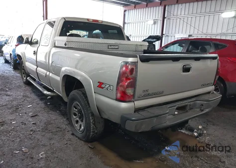 2005 Chevrolet Silverado 1500 Z71 from USA, damaged, VIN 1GCEK19B65E285291